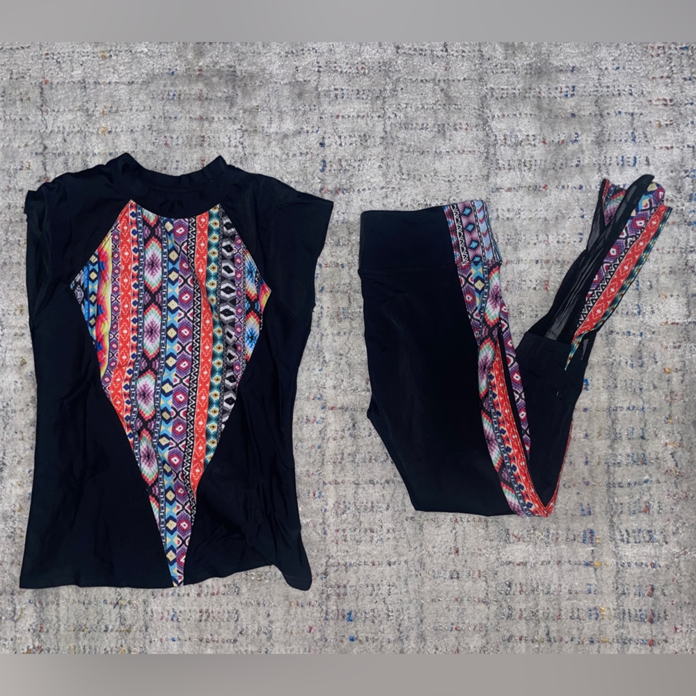 Onzie Friendship Pattern Matching Set - Leggings … - image 1